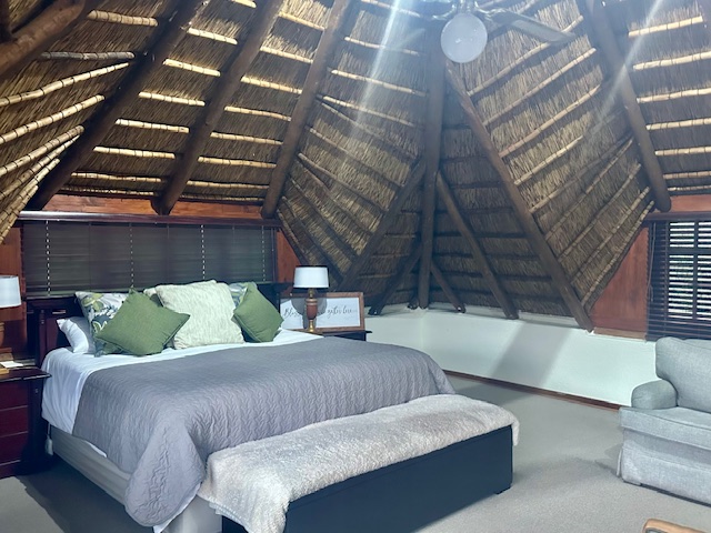 5 Bedroom Property for Sale in Lakeland North West
